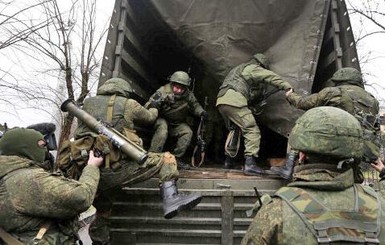 Украинская воинская база под Симферополем готовится к обороне