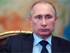 Путин обсудил крымский референдум с Меркель и Кэмероном  