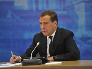 Медведев рассказал, какие зарплаты будут получать крымчане