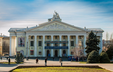 Самый старый театр Запорожья отметит юбилей тихо