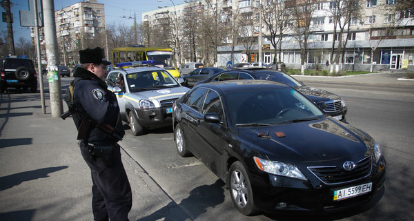 Милиция задержала на Подоле водителя, который устроил перестрелку на Печерске