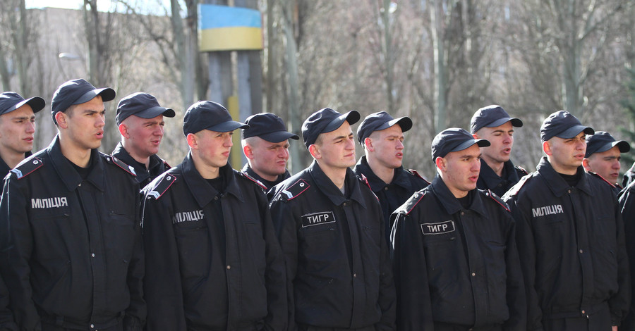 Крымские солдаты в Донецке будут охранять суды и патрулировать улицы
