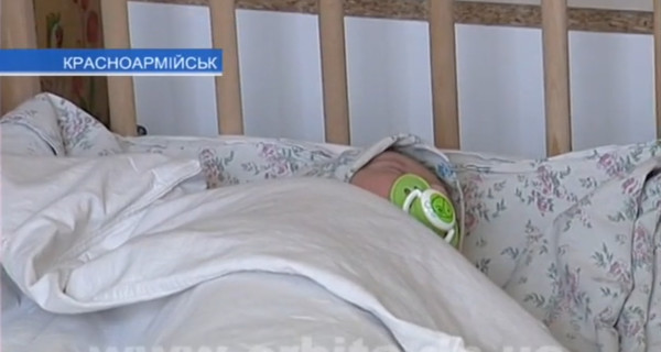 В Красноармейске возле роддома нашли подкидыша с запиской от мамы