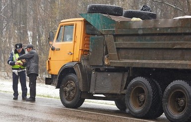 В Харькове объявили войну мусоровозам