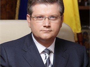 Вилкул пообещал привлекать инвестиции, если Добкин выиграет выборы