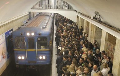 Зачем и кто пугает киевлян бомбежкой