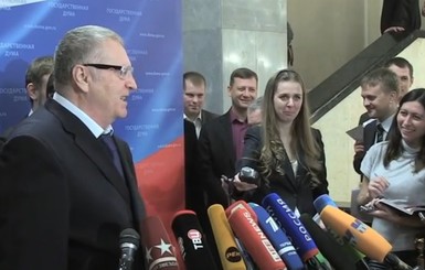 Жириновский устроил скандал в Госдуме, оскорбив беременную журналистку