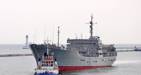 Шесть военных кораблей из Крыма перешли в Одессу