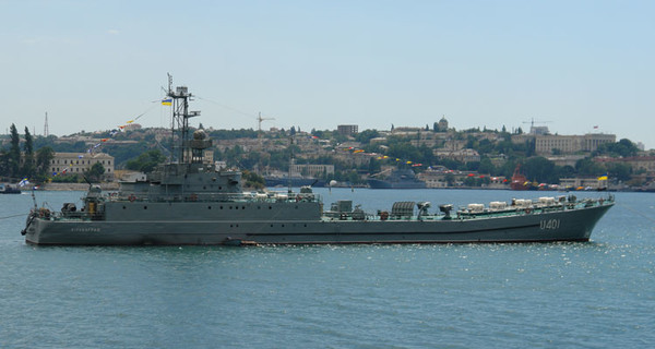 Украинские корабли вышли из бухты Донузлав и напрвились в Одессу