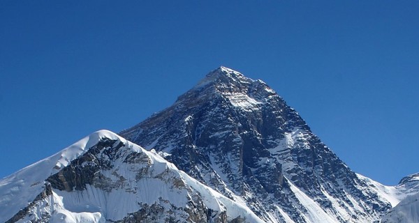 Забастовка гидов может привести к закрытию восхождений на Эверест