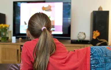 Ученые: Телевизор в детской вреден для здоровья