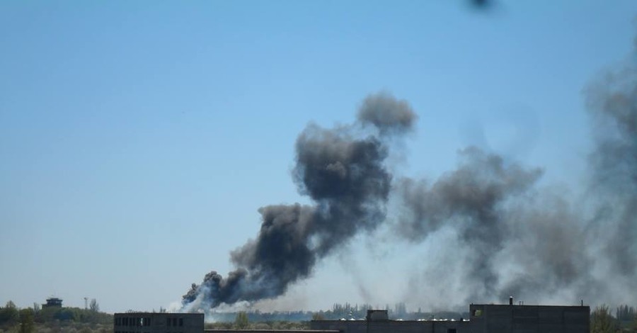 В Краматорске взорвался вертолет с боеприпасами