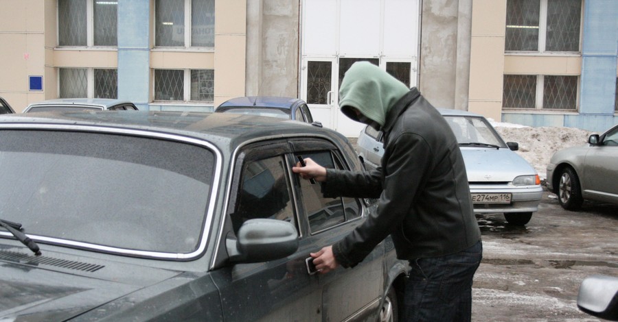 В Киевской области подростки угнали шесть авто, чтобы покататься