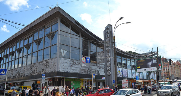 В Киеве задержан директор Житнего рынка