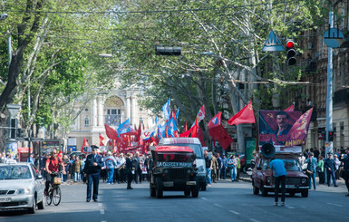 В Одессе коммунисты прошлись в честь 