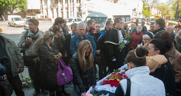 В Одессе простились с первой жертвой массовой потасовки