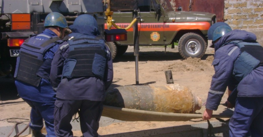 В Запорожской области обнаружили 250-килограммовую бомбу