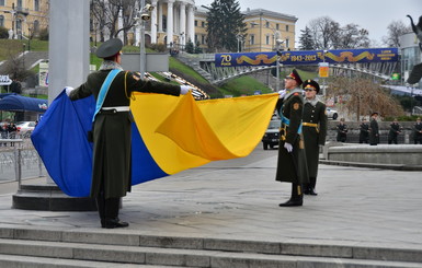 Триколоры в День Победы в Киеве будут считать провокацией