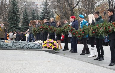 Киевские ветераны в парк Славы не вышли