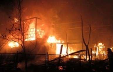 В Одессе потушили два крупных пожара