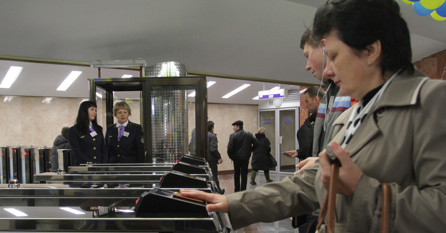 В Киеве отлавливают пассажиров с чужими студенческими проездными