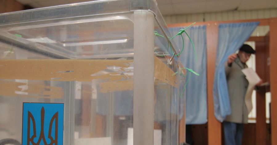 В Макеевке захватили сразу два избирательных округа