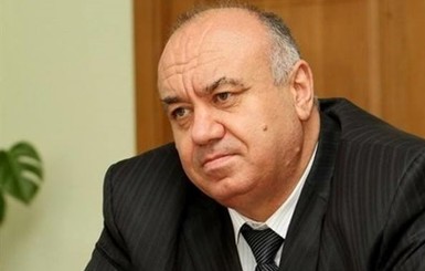 Василий Цушко снял свою кандидатуру с выборов президента