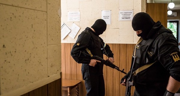 Боевиков, которые устроили стрельбу в Новоайдаре, опрашивают следователи