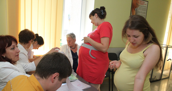 Во Львове в роддомах, больницах и тюрьмах проголосовали все