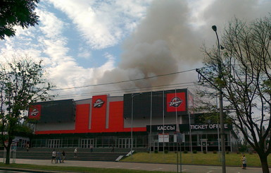 В Донецке горит хоккейная арена 