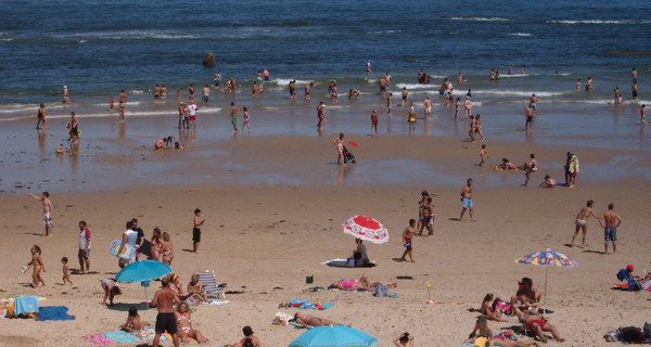 Россиянка задушила в Тунисе свою восьмилетнюю дочь и пошла на пляж