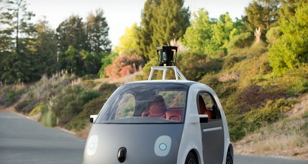 Google выпустила прототип автомобиля без руля и педалей