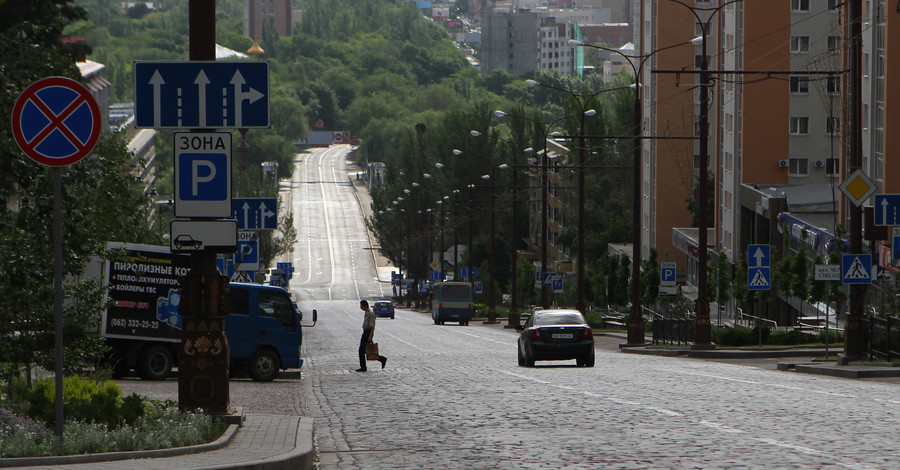 АТО на востоке: Донецк на грани военного положения