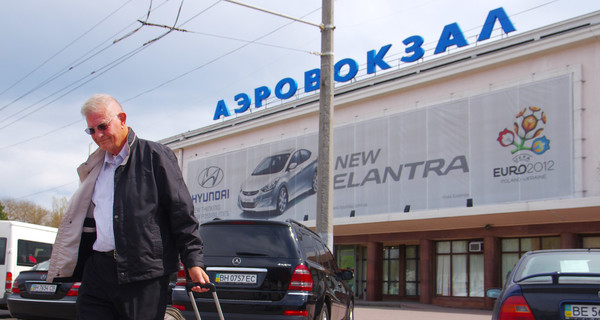 Первым приказом нового мэра Одессы стало возвращение троллейбуса к аэропорту