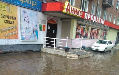 В Алтае бушует потоп, разрушены шесть мостов, есть погибшие