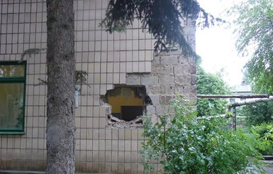 В Славянске снаряд попал в детский садик