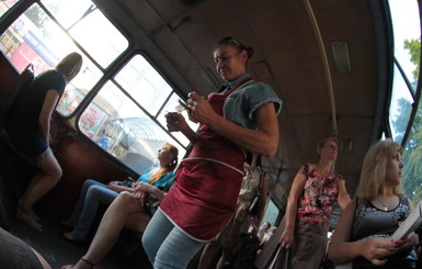Днепропетровцы пересели из подорожавших маршруток в троллейбусы