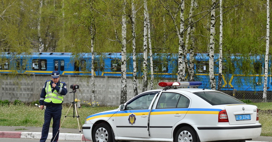 В Киеве милицейские машины отремонтируют за два миллиона гривен