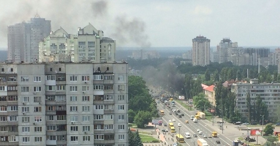 В Киеве снова горят шины