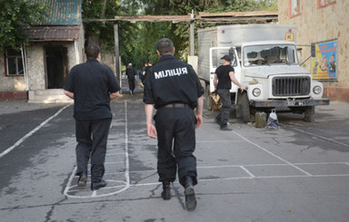 В Луганске штурм части Нацгвардии продолжался более десяти часов – до последнего патрона 