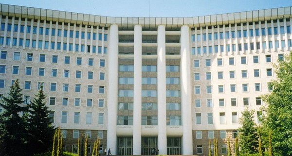 Место в парламенте Молдовы продается за миллион долларов