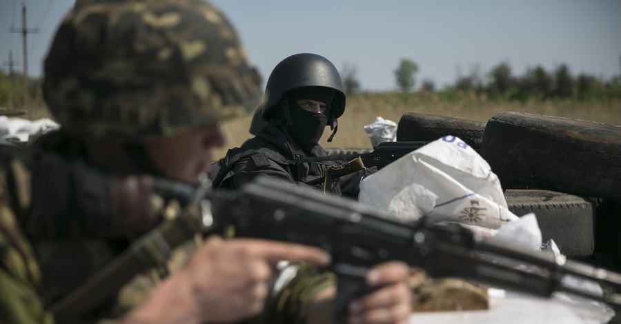 В Донецкой области отбили атаку на пограничный пункт