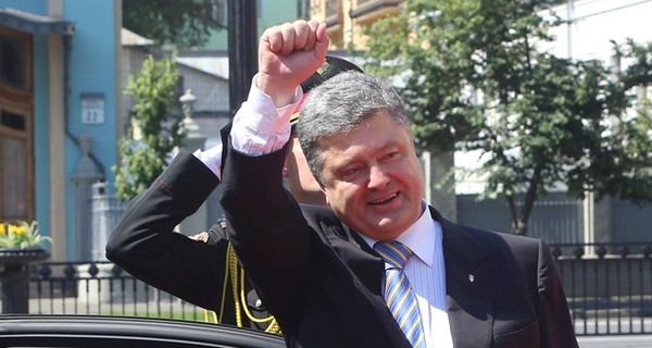 Сайт президента Украины и Википедия обновили информацию о Порошенко