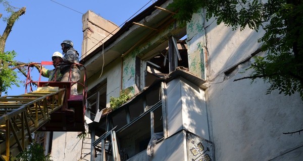 В Николаеве ищут женщину под завалами взорвавшегося дома