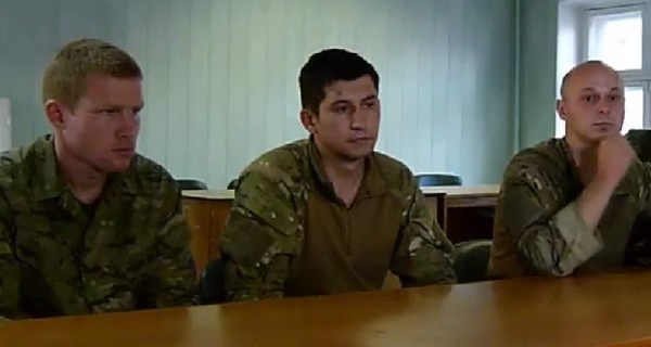 Шесть украинских военных попали в плен на Донбассе