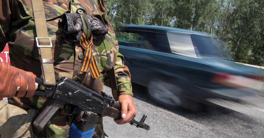 Из Луганска продолжают вывозить женщин и детей
