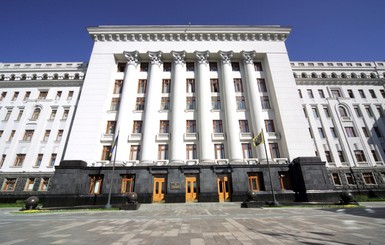 Порошенко начал увольнять чиновников 