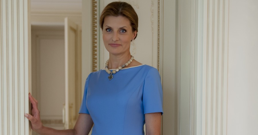 Модница №1: вместо косы Тимошенко будем носить бусы, как у Марины Порошенко