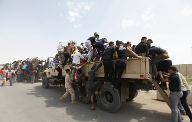 В Ираке погибли сотни человек, стране грозит раскол
