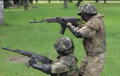 Батальон Донбасс отправит на восток женскую группу